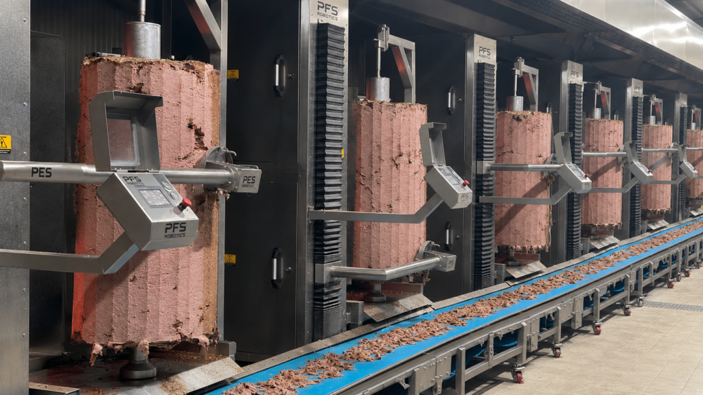 Yan yana çalışan 650 kg kapasiteli kıyma kesen endüstriyel döner robotları